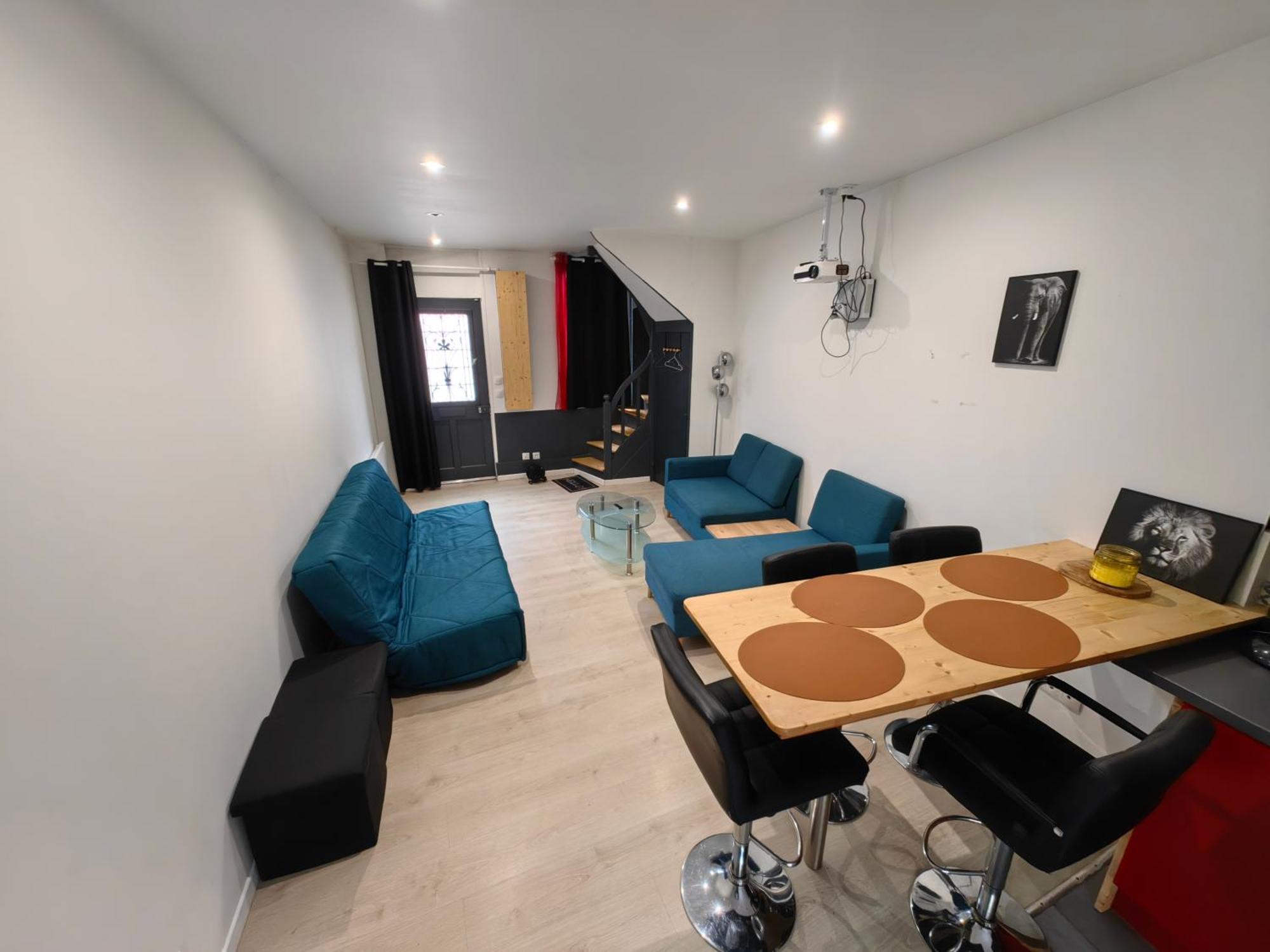 Appartement Superbe Maison 4 Personnes Avec Video-projecteur